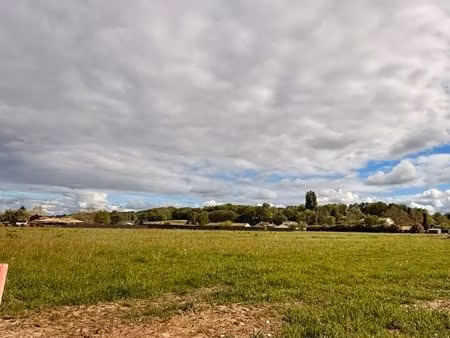 terrain à bâtir à saint-agne (24520)