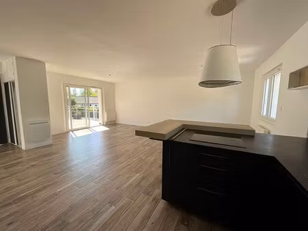 appartement 4 pièces à louer à carquefou - quartier la désirade