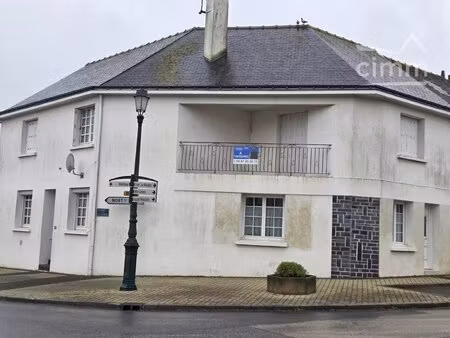 maison de bourg de 176m² environ sur le secteur de trans sur erdre