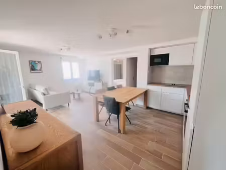 location appartement 3 pièces 50 m² à porto-vecchio (20137)