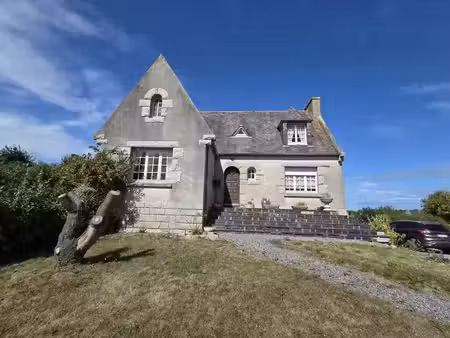 plougoulm- maison néo-bretonne à proximité de la mer – terrain de 2000 m² avec verger