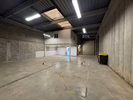 location entrepôt roissy en brie 77680 225m²