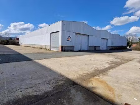 location local d’activités saint ouen l aumone 95310 2295m²