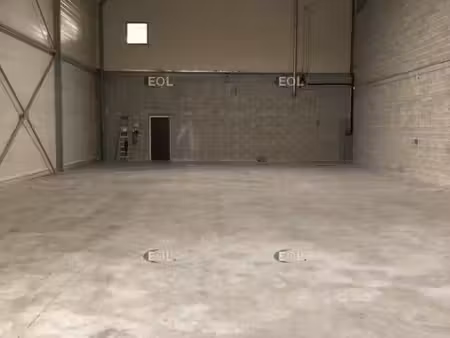 location local d’activités stains 93240 477m²
