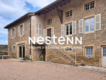 maison de caractère en pierre avec joli terrain - sud macon (71000)