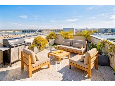 bordeaux bassins à flots - appartement de 110 m² - terrasses - parking - local vélos