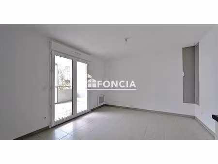 coup de coeur assuré pour ce t2 avec double balcon et parking
