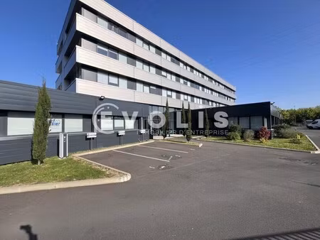 location bureaux 25 m² à 125 m²