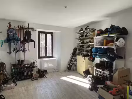 à vendre maison avec fort potentiel locatif au coeur des py