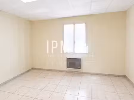location bureaux 17m²
