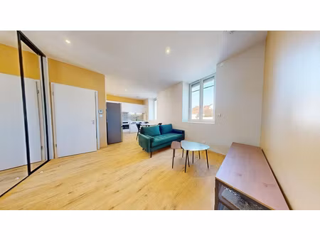 dole avenue aristide briand t2 meublé de 40m2 + place de par