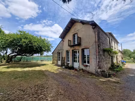 location maison 7 pièces  145.92m²  dénezé