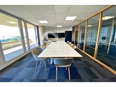 location bureaux 210 m²