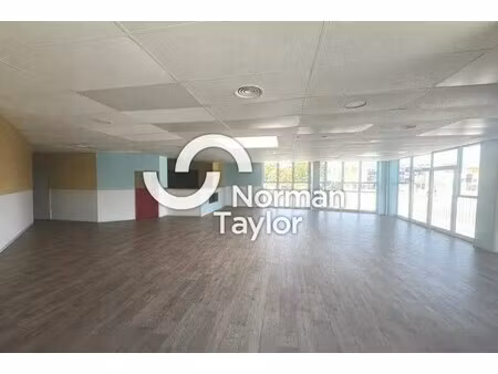 location bureaux 270 m²