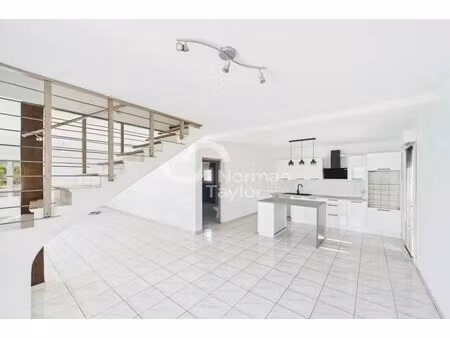 location bureaux 95 m²