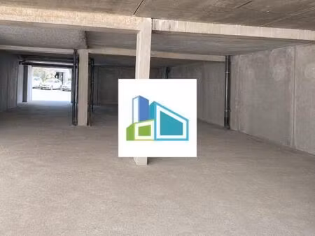 vente commerce marseille 13005 250m² à 581m²