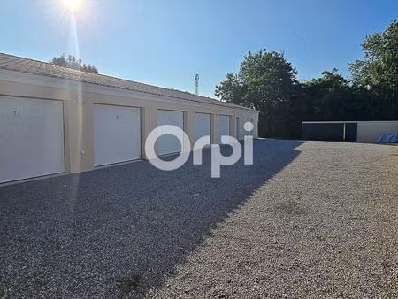 location commerce 18 m² à saint-laurent-de-la-prée (17450)