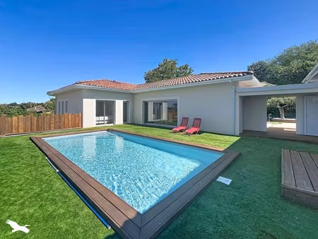 vente maison 6 pièces 175 m² monbrun (32600)