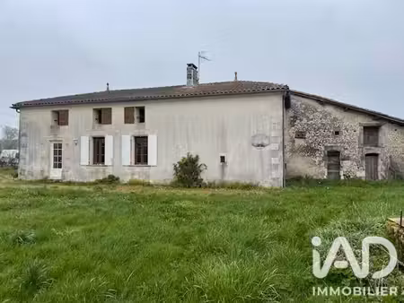 maison à réaux (17500)