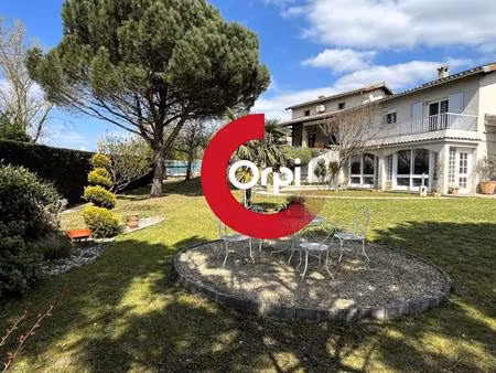 vente maison 6 pièces 140 m² clonas-sur-varèze (38550)