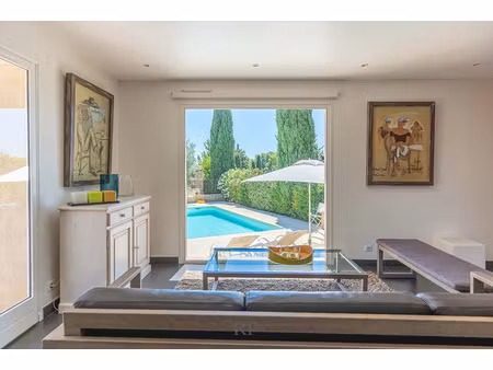 vente maison 5 pièces 195m2 cucuron 84160 - 1450000 € - surface privée