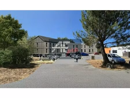 achat local professionnel 81m² st nazaire 44600