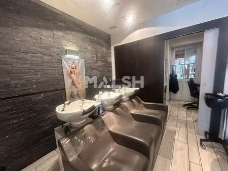 location commerce lyon 69008 49m²
