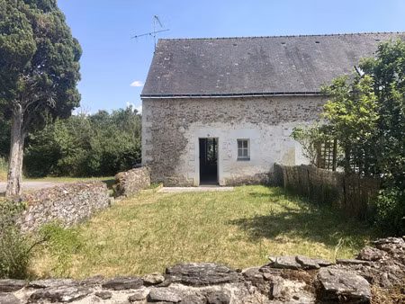 charmante maison à l'entrée du bourg