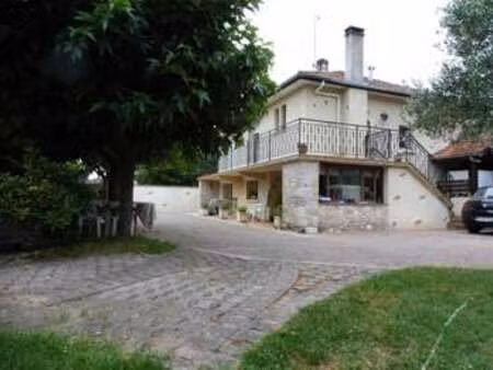 location maison à villeneuve-sur-lot (47300) : à louer / 120m² villeneuve-sur-lot