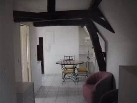 location appartement 2 pièces meublé à dijon (21000) : à louer 2 pièces meublé / 35m² dijo