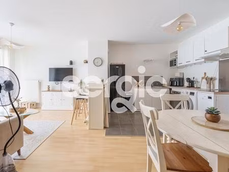 appartement t3 65m² + balcon + parking / limite nancy