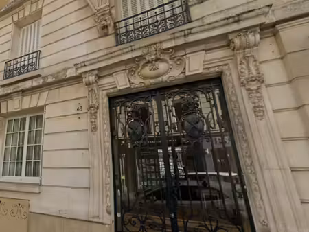 location meublée locaux professionnels 1 pièce 29.1 m² à paris 16ème (75016)  1 190 €