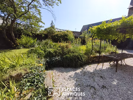 manoir du xviième siècle au coeur de vitré