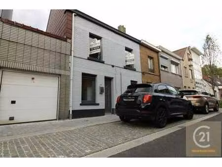 maison récemment rénovée avec 3 chambres et 2 sdb