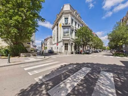 quartier botanique | bureau de caractère à louer !