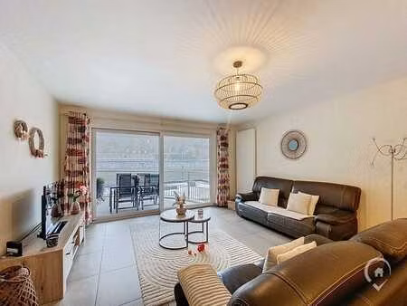 appartement 2 chambres à louer au centre de dinant