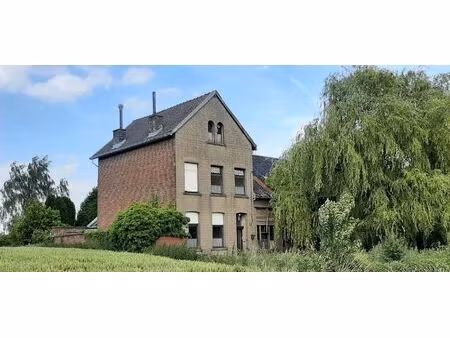 maison à vendre à place de forest 37 anvaing (vbe43397)