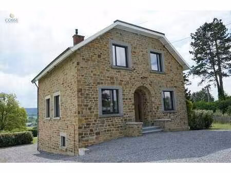 habitation / maison de vacances tour (durbuy)