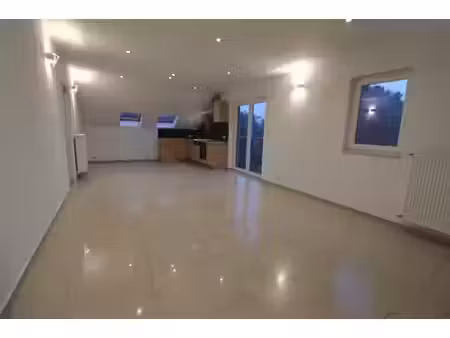 appartement 3 chambres + 2x parking + cave