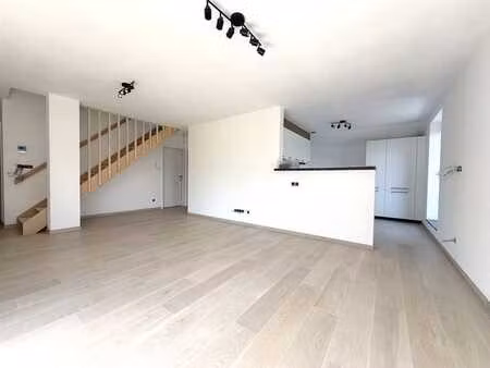 appartement neuf avec jardin et terrasse
