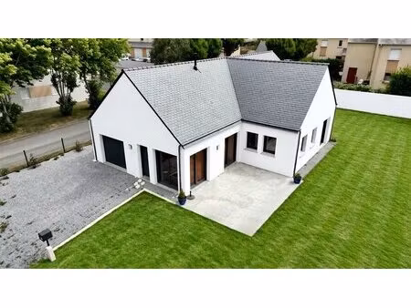 maison contemporaine de plain-pied de 128 m² à plouhinec  à proximité immédiate du...