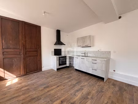 location appartement 3 pièces 63m²