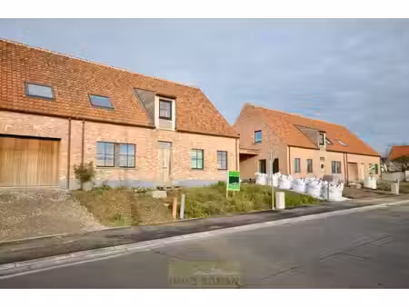maison neuve (coque) près du kluisberg !