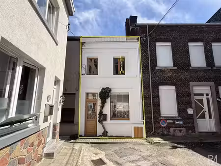 option option option une maison pleine de potentiel avec un