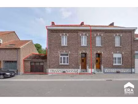 maison avec jardin à gingelom