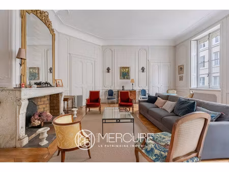 appartement de luxe à vendre dans le quartier cordeliers-célestins-bourse