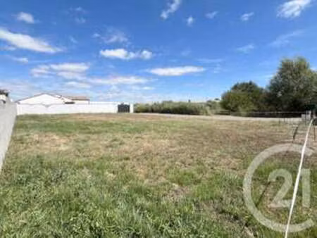 vente terrain à saint-hilaire-de-riez (85270) : à vendre / 619m² saint-hilaire-de-riez