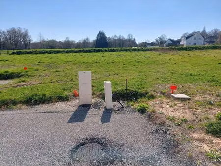 terrain constructible viabilisé à vendre