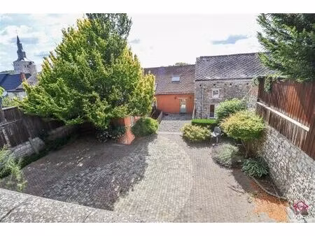 duplex à louer avec 3 chambres   fosses-la-ville (vbe43775)