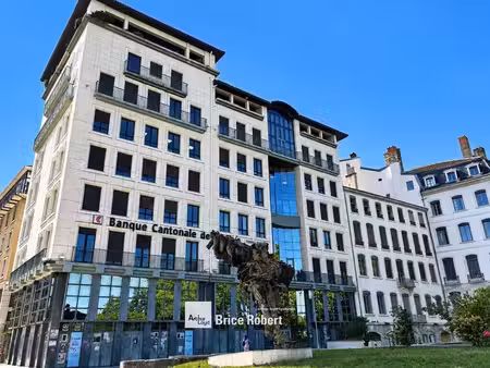 location bureaux 504 m²